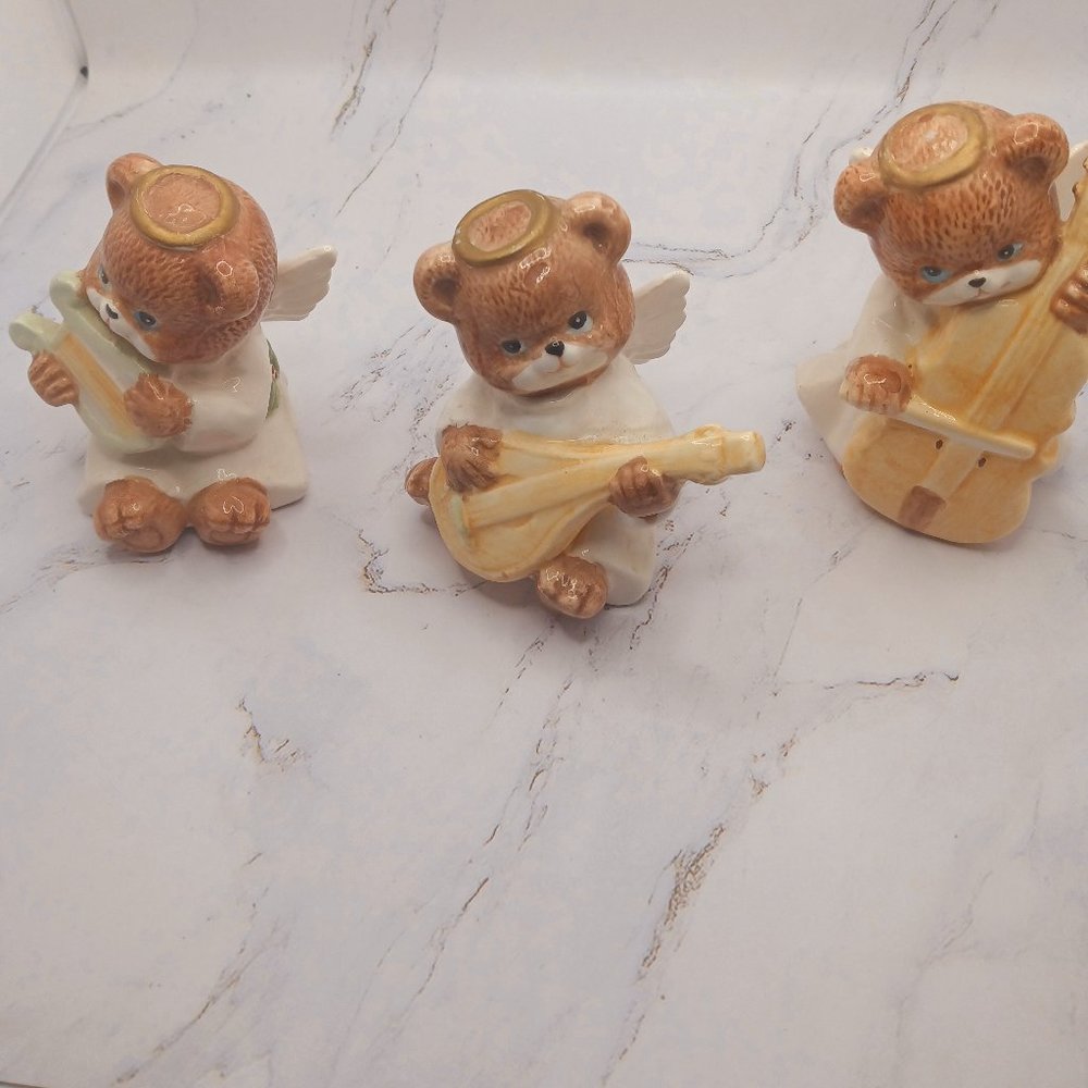 Music Angels 3 Bears Vintage 2 inches tall ( Pre-Owen)